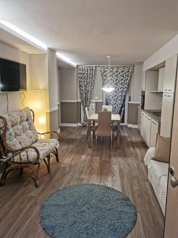 La Casa Di Domitilla LʼAquila Екстериор снимка